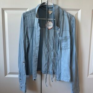 Denim style, long-sleeve button-up shirt